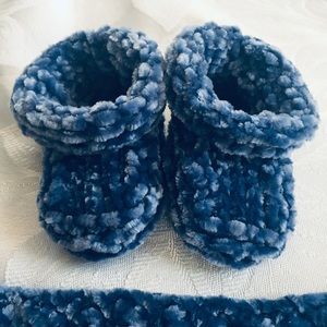 Handmade Soft Blue Baby Blanket with Matching Hat and Booties